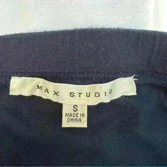 Max Studio navy and tan striped elastic waist pencil skirt. - Picture 2 of 9